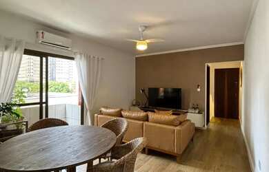 Imagem: O apartamento possui 1 Dormitório, 1 Banheiro, 1 Vaga na garagem