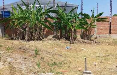 Imagem: O terreno possui 136m² de Área e está localizado em Tarumã