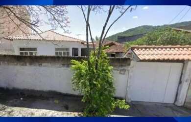 Imagem: A casa possui 1 Dormitório, 1 Banheiro, 382m² de Área e