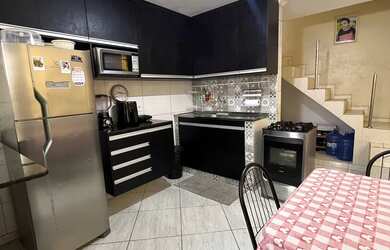 Imagem: A casa possui 5 Dormitórios, 5 Banheiros, 620m² de Área e