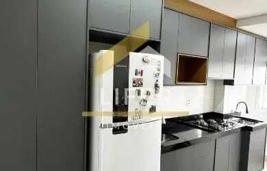 Imagem: O apartamento possui 2 Dormitórios, 1 Banheiro, 2 Vagas na