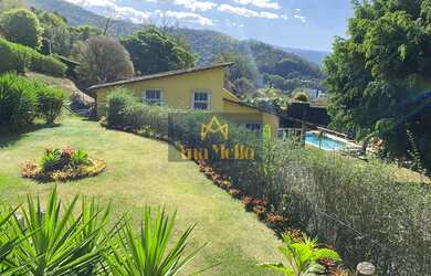 Imagem 3: Casa em Nogueira. Piscina, Churrasqueira, Ar-condicionadoeÁrea de serviço