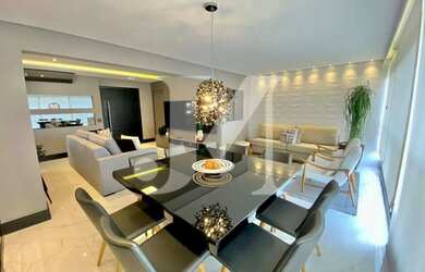 Imagem: O apartamento possui 3 Dormitórios, 4 Banheiros, 2 Vagas na