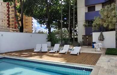 Imagem: O apartamento possui 4 Dormitórios, 5 Banheiros, 2 Vagas na