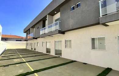 Imagem: A casa em condomínio possui 3 Dormitórios, 3 Banheiros, 1