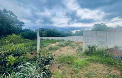 Imagem: O terreno possui 300m² de Área e está localizado em Paranoá