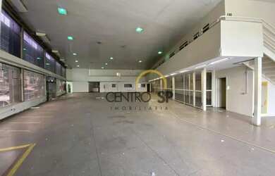 Imagem: O depósito possui 5 Vagas na garagem e 1350m² de Área e está