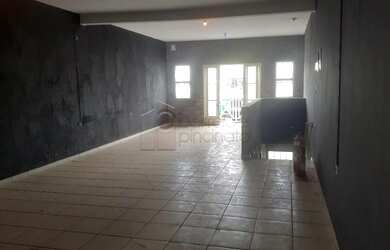 Imagem: O depósito possui 80m² de Área e está localizado em Fazenda