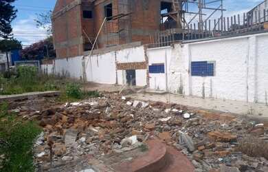 Imagem 10: Terreno em Tristeza. 331m² de Área