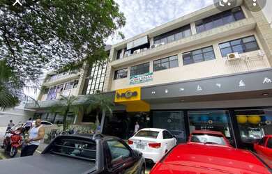 Imagem: O depósito possui 1 Vaga na garagem, 30m² de Área e está