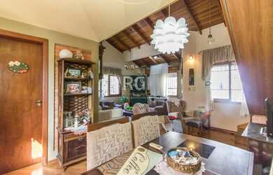 Imagem 14: Casa em Menino Deus. Churrasqueira, Ar-condicionado, Área de serviçoe330m²...