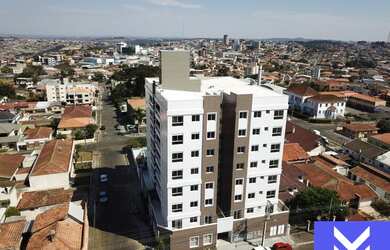 Imagem: O apartamento possui 3 Dormitórios, 2 Banheiros, 2 Vagas na