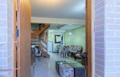 Imagem 3: Casa em Guarujá. Churrasqueira, Ar-condicionado, Guarda roupae80m² de...