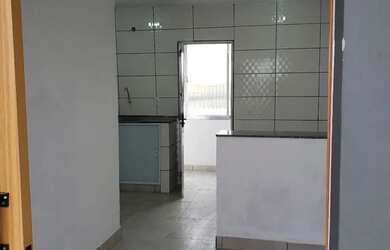 Imagem: A casa possui 1 Dormitório, 1 Banheiro, 35m² de Área e está