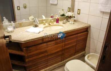 Imagem 15: Real Up vende, luxuoso original 4 q, 303m² c vista cristo. vagas na escritura