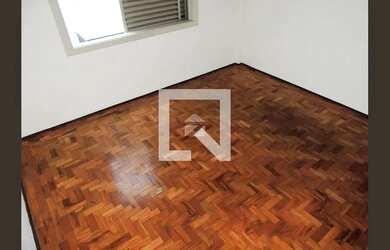 Imagem: O apartamento possui 2 Dormitórios, 1 Banheiro, 70m² de Área