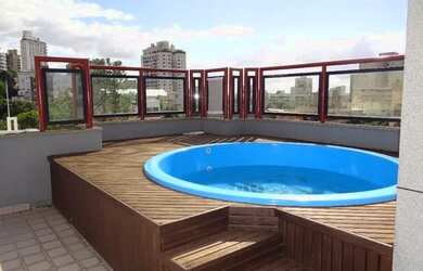 Imagem: O apartamento na cobertura possui 1 Dormitório, 1 Banheiro