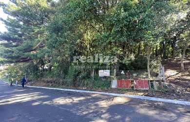 Imagem: O terreno possui 360m² de Área e está localizado em Gramado
