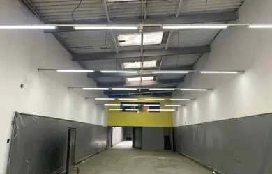 Imagem: O depósito possui 322m² de Área e está localizado em Lapa