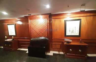 Imagem: O depósito possui 2 Vagas na garagem, 150m² de Área e está