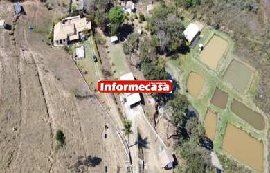 Imagem: A fazenda possui 15.000m² de Área e está localizado em Entre