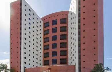 Imagem: O apartamento possui 1 Dormitório, 1 Banheiro, 1 Vaga na garagem