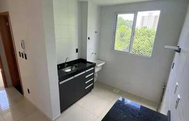 Imagem: O apartamento possui 2 Dormitórios, 1 Banheiro, 1 Vaga na garagem