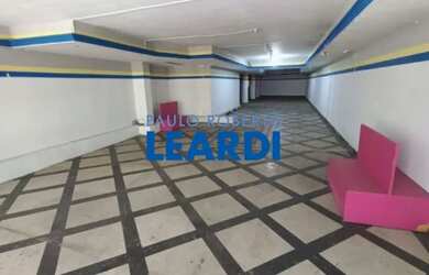 Imagem: O depósito possui 500m² de Área e está localizado em República