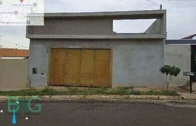 Imagem: A casa em condomínio possui 2 Dormitórios, 1 Banheiro, 2 Vagas