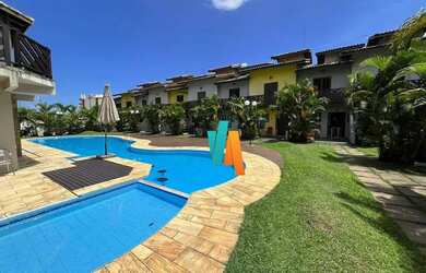 Imagem: A casa em condomínio possui 2 Dormitórios, 2 Banheiros e 100m²