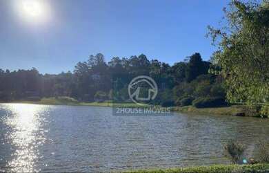 Imagem: O terreno possui 800m² de Área e está localizado em Serra