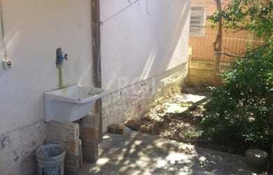 Imagem 6: Terreno com 3 casas. 100m² de Área, 1 Vaga na garageme3 Dormitórios