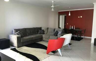 Imagem: O apartamento possui 3 Dormitórios, 2 Banheiros, 2 Vagas na