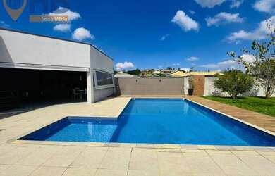 Imagem: A casa em condomínio possui 3 Dormitórios, 4 Banheiros, 5