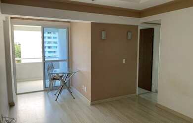 Imagem: O apartamento possui 2 Dormitórios, 2 Banheiros, 2 Vagas na