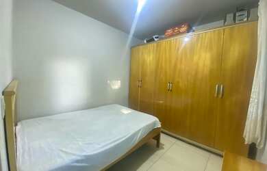 Imagem 5: Casa na Avenida Paraná a 4 Quadras da Praia no Balneário Nereidas em...