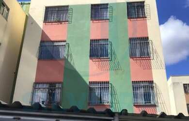 Imagem: O apartamento possui 3 Dormitórios, 1 Banheiro, 1 Vaga na garagem