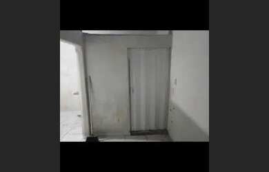 Imagem: A casa possui 1 Dormitório, 1 Banheiro, 20m² de Área e está