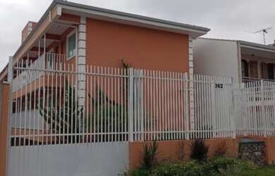 Imagem: A kitnet possui 1 Dormitório, 1 Banheiro, 1 Vaga na garagem