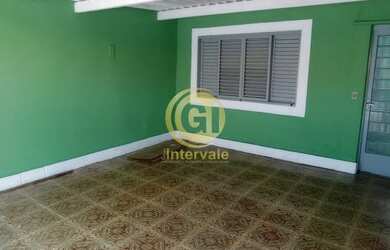 Imagem: A casa possui 2 Dormitórios, 5 Banheiros, 2 Vagas na garagem