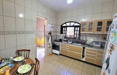 Imagem 3: Casa com 880 metros de terreno e 350 m² no Porto Novo - Caraguatatuba...