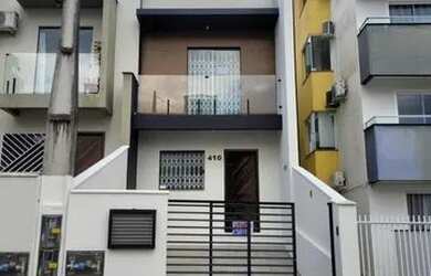 Imagem: A casa possui 2 Dormitórios, 1 Banheiro, 1 Vaga na garagem