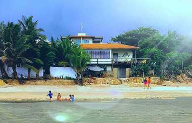 Imagem: A casa possui 3 Dormitórios e está localizado em Jóquei