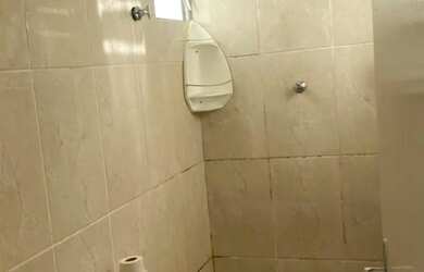 Imagem: A casa possui 2 Dormitórios, 1 Banheiro, 4 Vagas na garagem