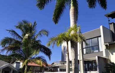 Imagem 2: Casa no Cond. Ariribá Moderna 3 dorms 279m² com piscina