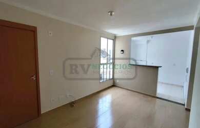 Imagem: O apartamento possui 2 Dormitórios, 1 Banheiro, 1 Vaga na garagem