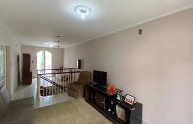 Imagem 8: Casa à venda em bairro próximo ao centro