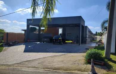 Imagem: A casa em condomínio possui 3 Dormitórios, 5 Banheiros, 4