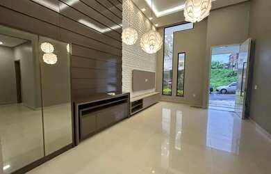 Imagem: A casa em condomínio possui 3 Dormitórios, 3 Banheiros, 4