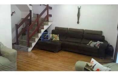 Imagem: A casa possui 2 Dormitórios, 4 Banheiros, 2 Vagas na garagem